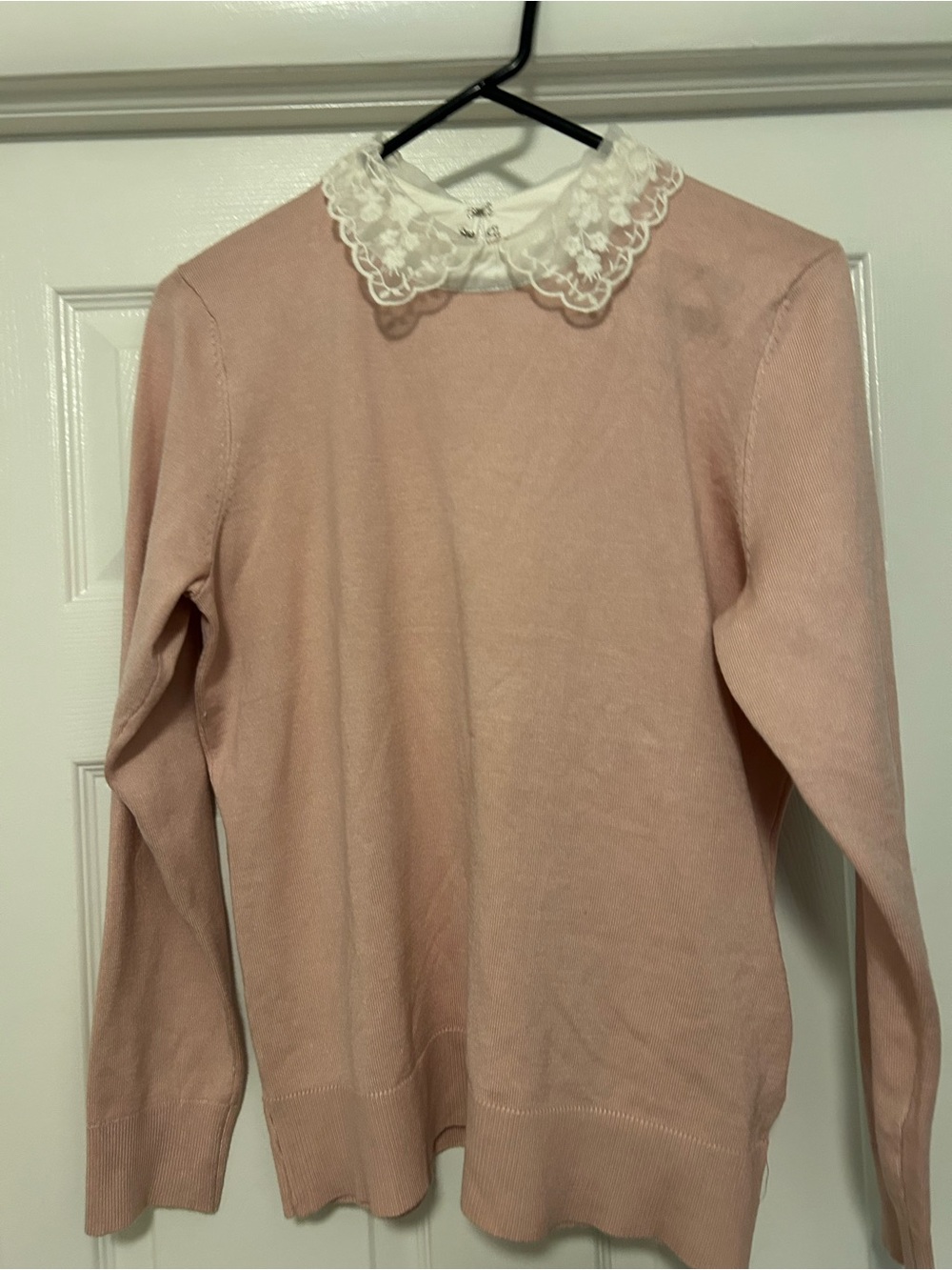 Women’s Pink Sweater with Lace Collar sz Large long sleeve new